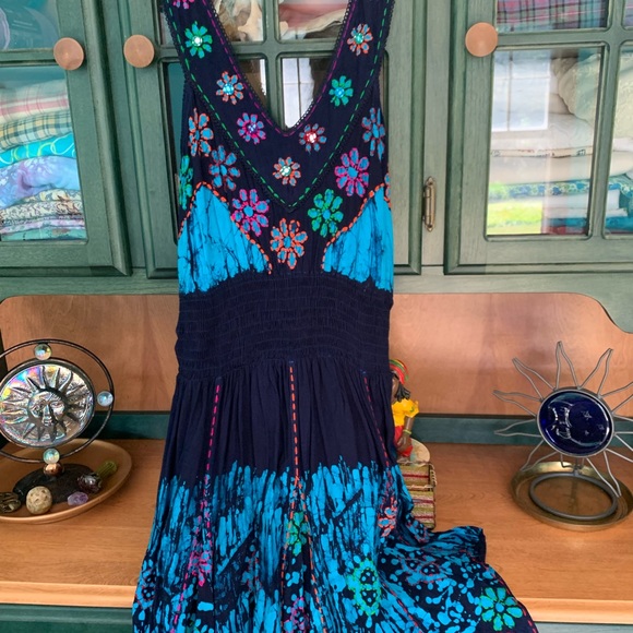 Summer dress never worn Brand new - Picture 3 of 10